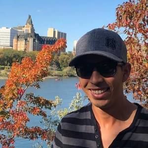 Meet your Posher, Mohamed